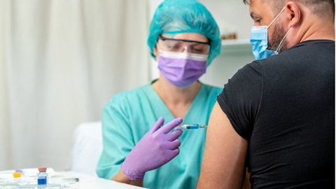 Covid 19 vaccins: de weigering van de overheden om ons inzage te geven in de aankoopcontracten is niet voldoende gemotiveerd